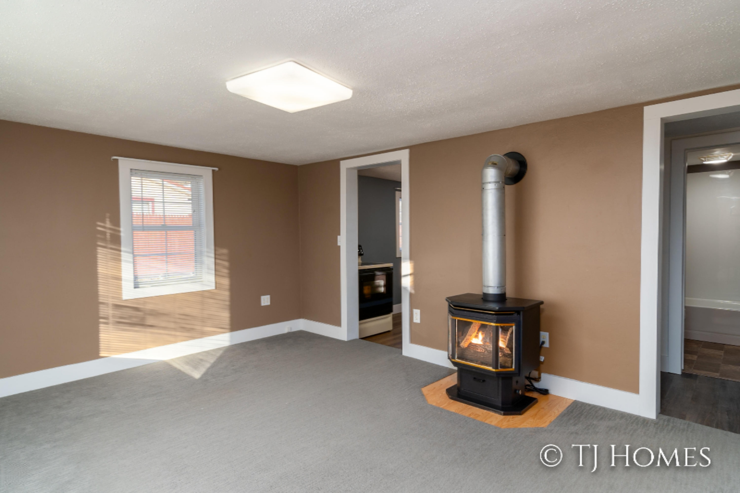 2870 East Ellis Road Muskegon, MI 49444 - Photo 10 of 20 2870 E Ellis Road Muskegon, MI -6