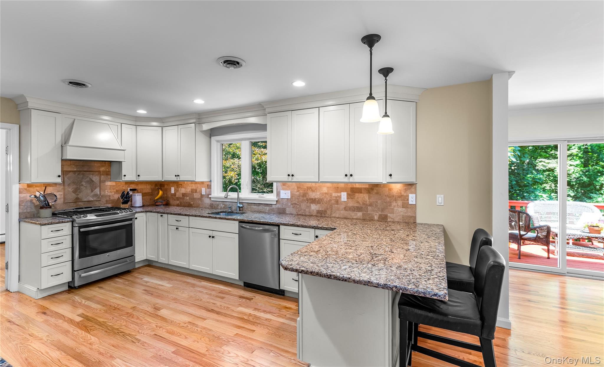 12 Sickletown Road Pearl River, NY 10965 - Photo 13 of 50