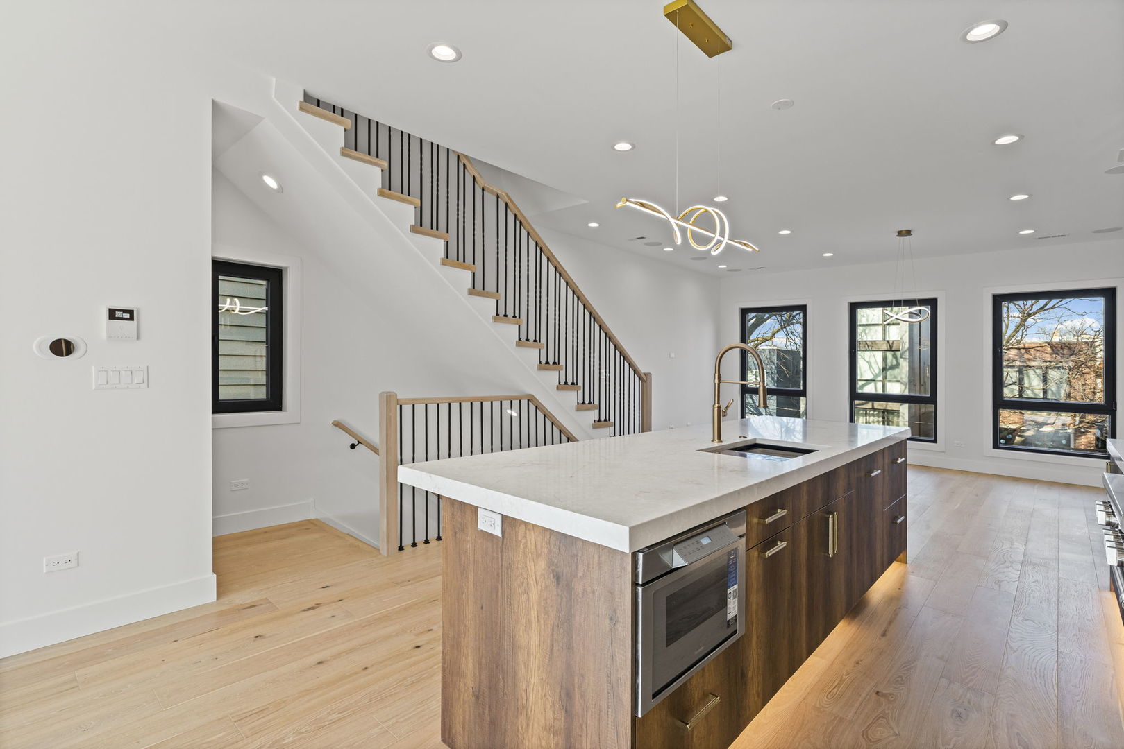 2341 West Belden Avenue, Unit 2 Chicago, IL 60647 - Photo 6 of 24