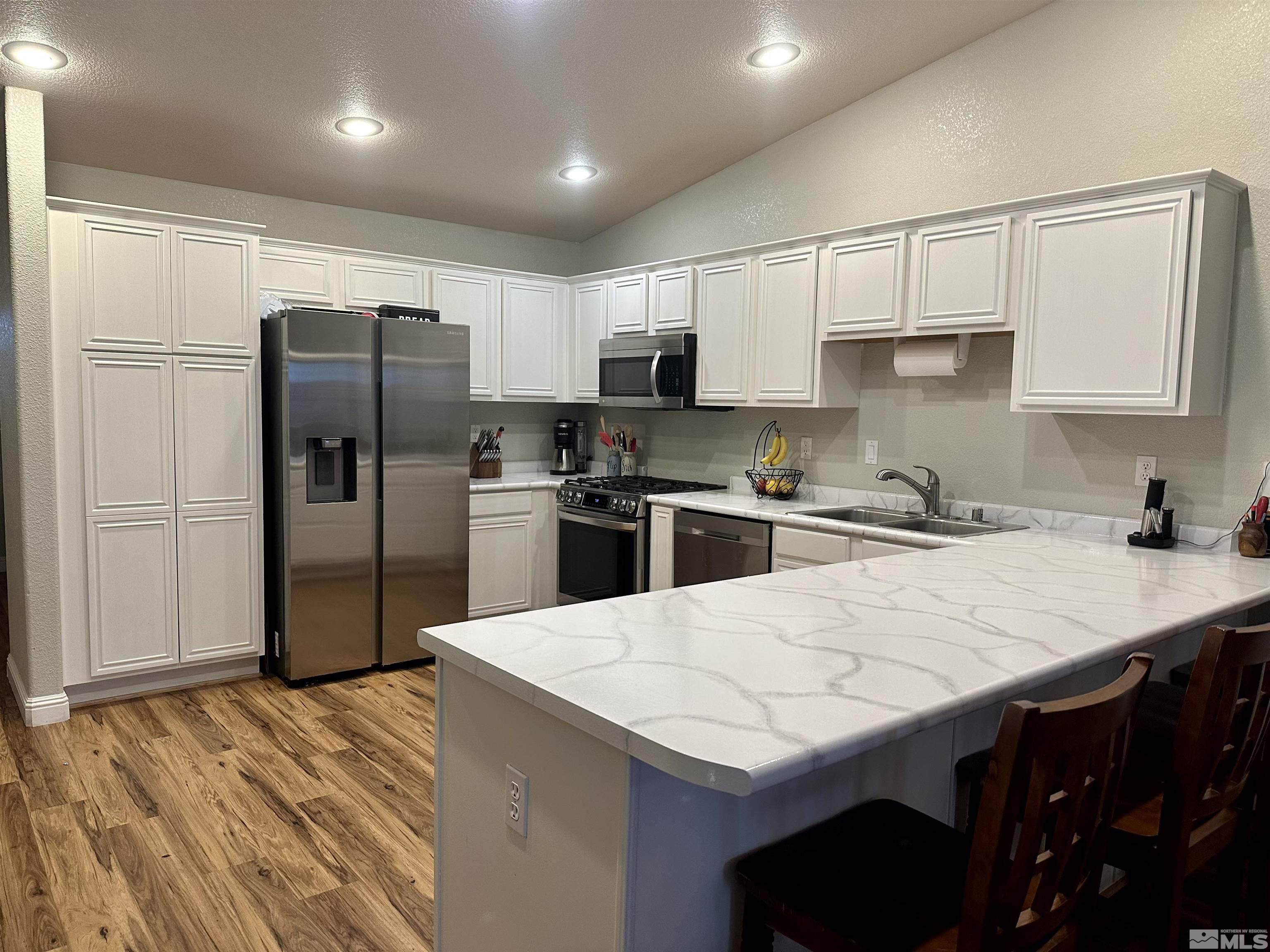 18192 Pin Oak Court Reno, NV 89508 - Photo 5 of 13 Photo 5