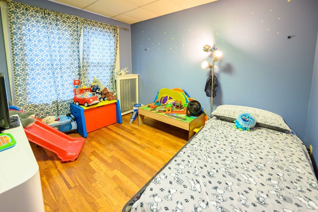 108-110 Draper Street Springfield, MA 01108 - Photo 5 of 42 Gallery Image 5