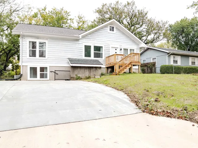 $650,000 | 320 Florida Street, Unit 1 & 2, Lawrence, KS 66044