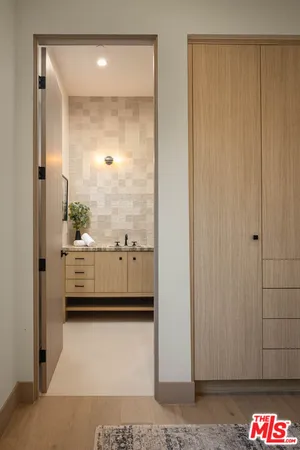 $19,950 | 4512 Sunnyslope Avenue, Sherman Oaks, CA 91423