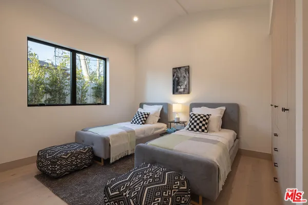 $19,950 | 4512 Sunnyslope Avenue, Sherman Oaks, CA 91423