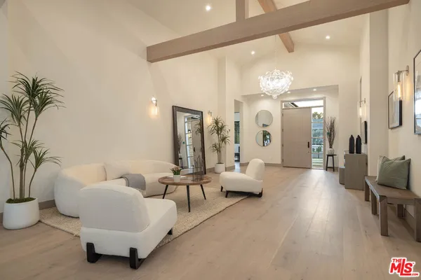 $19,950 | 4512 Sunnyslope Avenue, Sherman Oaks, CA 91423