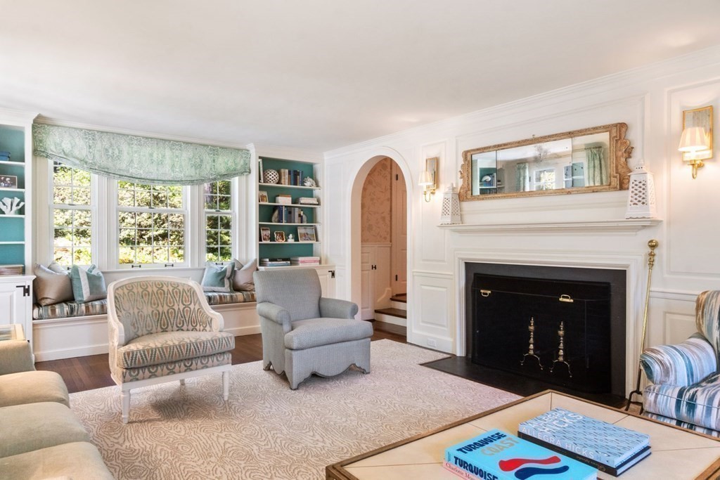 62 Carisbrooke Road Wellesley, MA 02481 - Photo 19 of 32