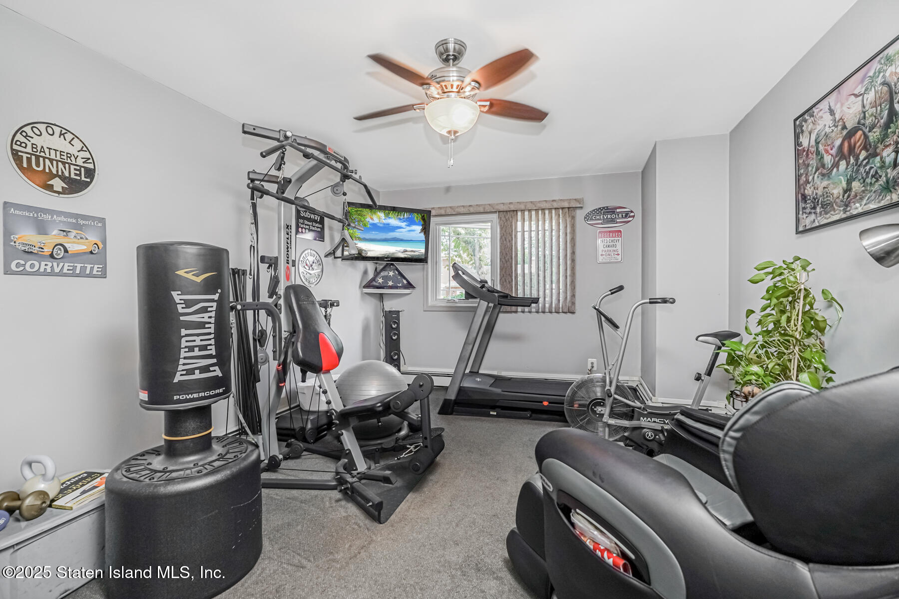 149 Rensselaer Avenue Staten Island, NY 10312 - Photo 11 of 33 a room with gym equipment