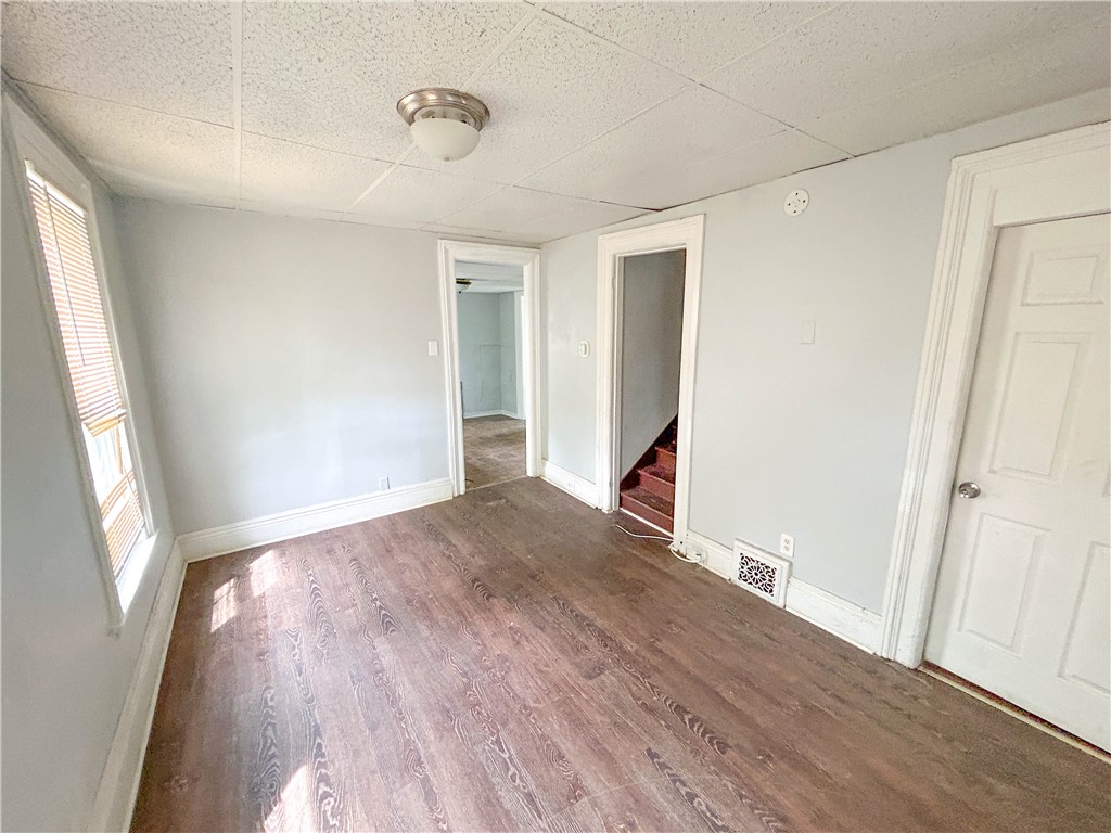 93 York Street Rochester, NY 14611 - Photo 2 of 20
