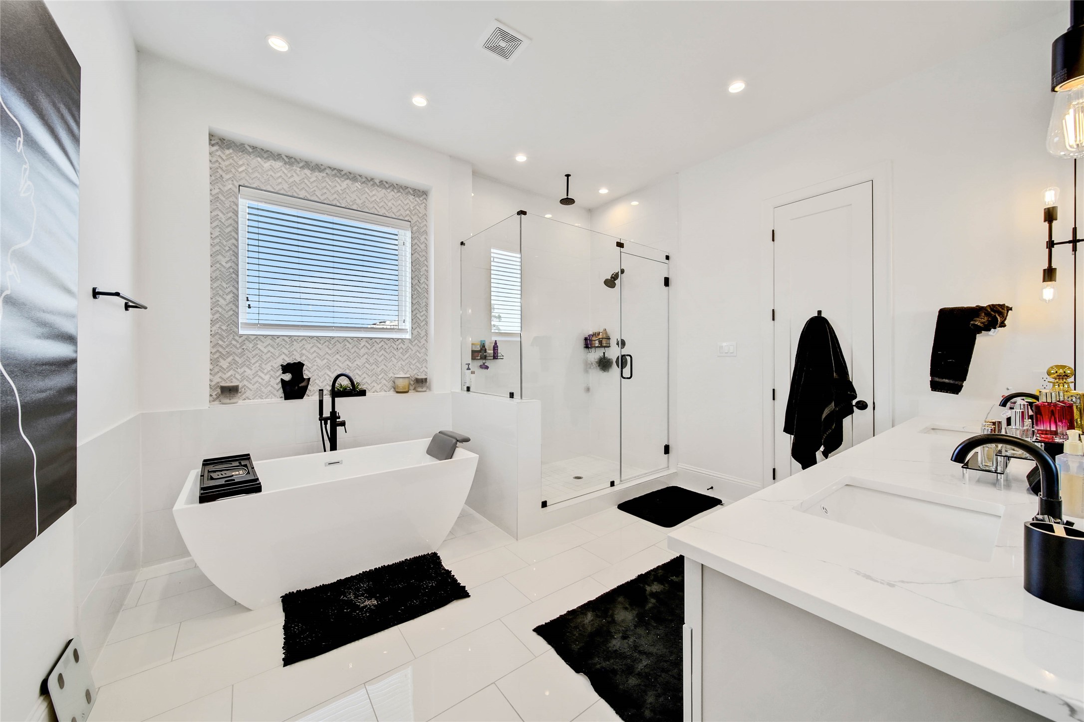 1306 Laird Street Houston, TX 77008 - Photo 14 of 22