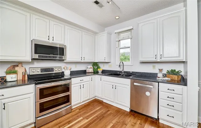 $349,900 | 3432 Civic Green Drive, St. Charles, MO 63301