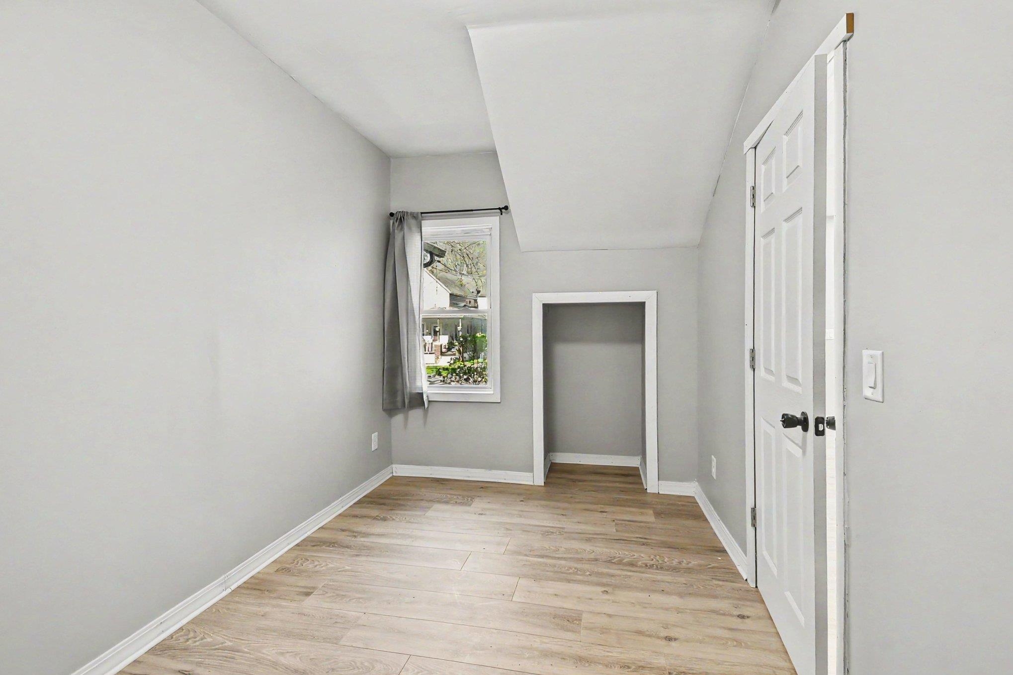 305.5 South Catherine Street Bay City, MI 48708 - Photo 8 of 12