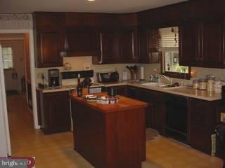294 Adams Drive Chesterbrook, PA 19087 - Photo 4 of 6 Gallery Image 4