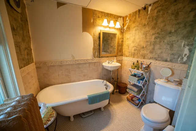 $370,000 | 316 2nd Avenue Southeast, Aitkin, MN 56431