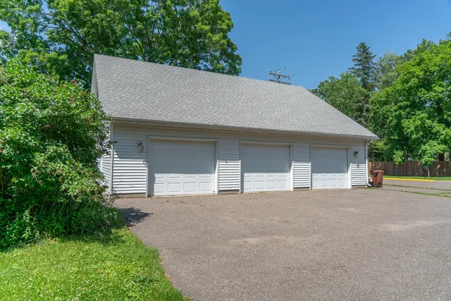 $370,000 | 316 2nd Avenue Southeast, Aitkin, MN 56431