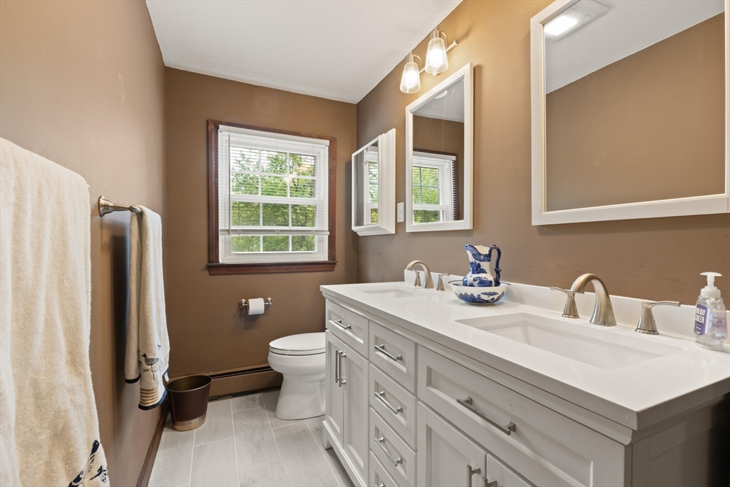 7 Lowry Road Framingham, MA 01701 - Photo 12 of 22