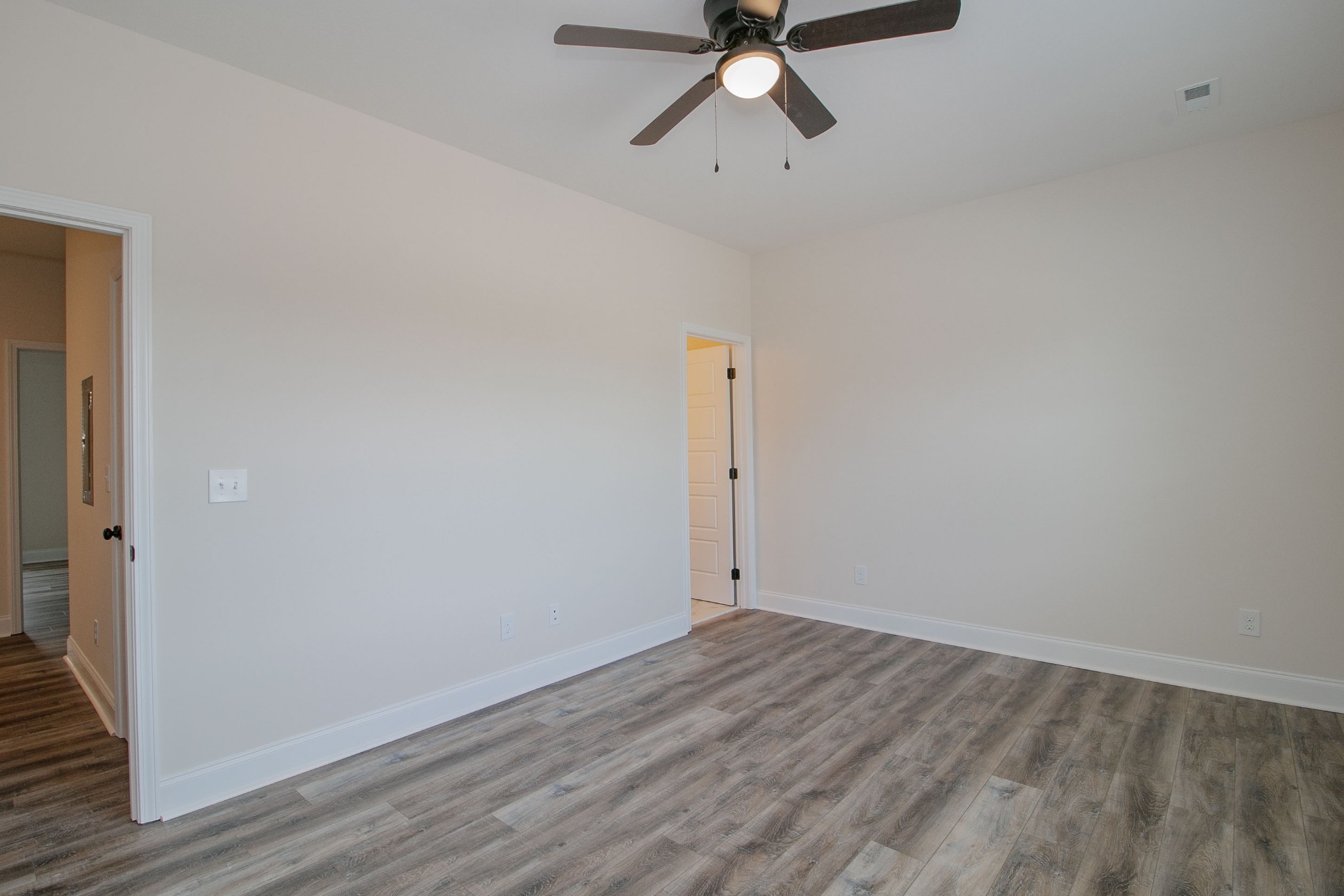 550 Peachers Mill Road, Unit C4 Clarksville, TN 37042 - Photo 14 of 32
