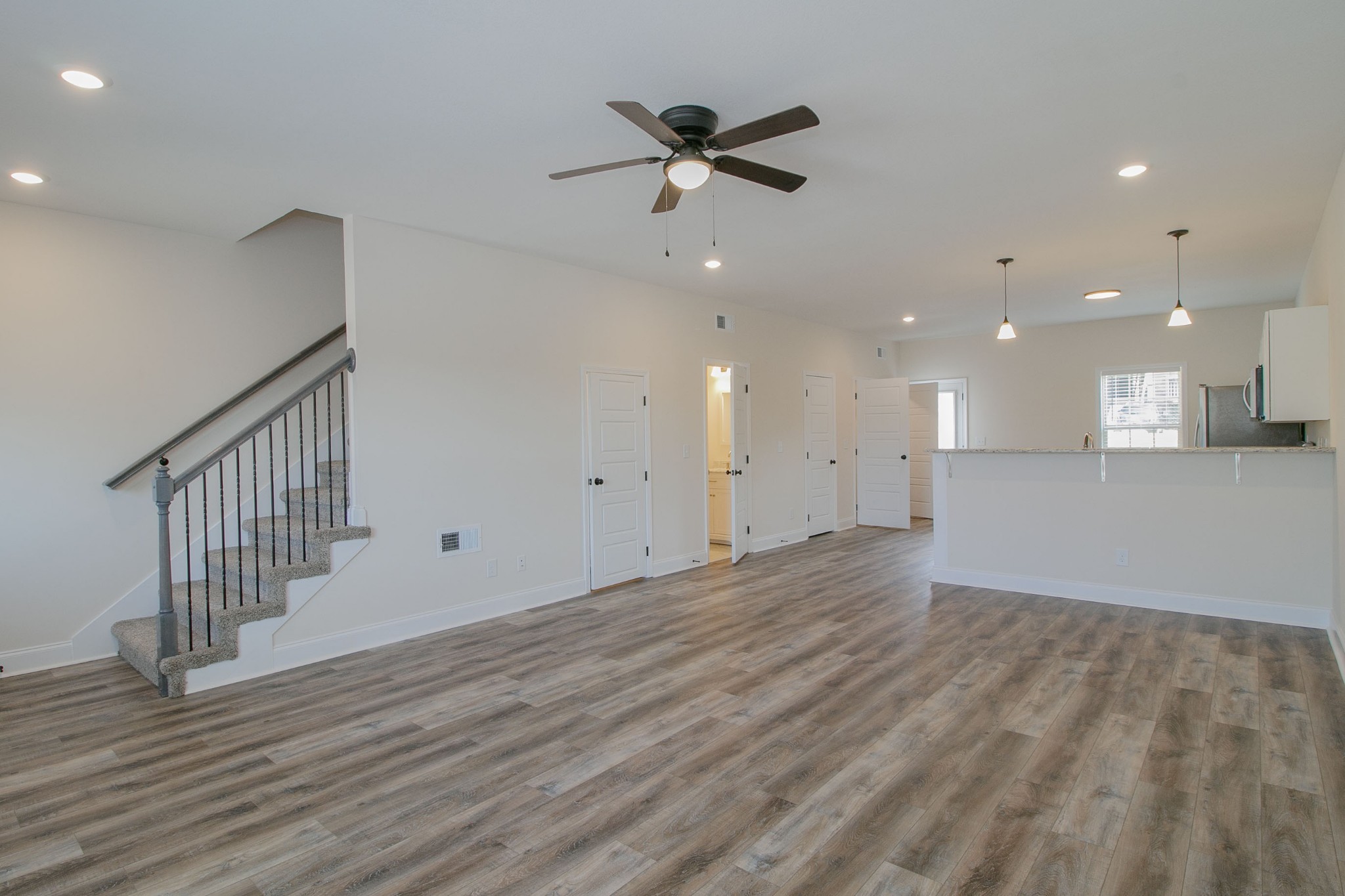 550 Peachers Mill Road, Unit C4 Clarksville, TN 37042 - Photo 4 of 32