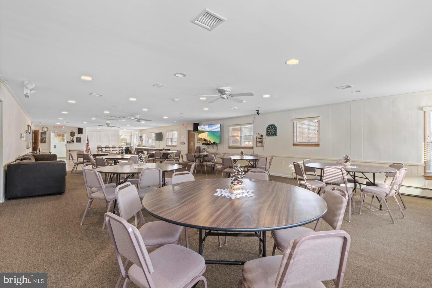 10 Acorn Road Manahawkin, NJ 08050 - Photo 19 of 19 Spacious community gathering area awaits.