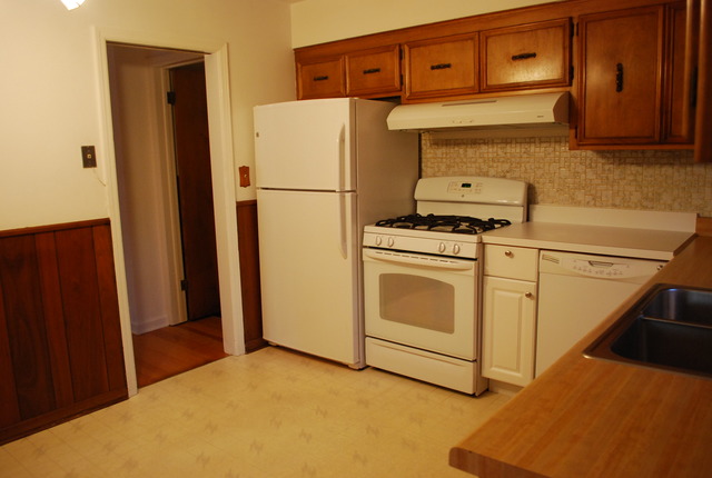 7436 Keystone Avenue Skokie, IL 60076 - Photo 8 of 16