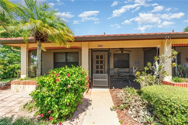 $2,950 | 2005 Pine Isle Lane, Naples, FL 34112