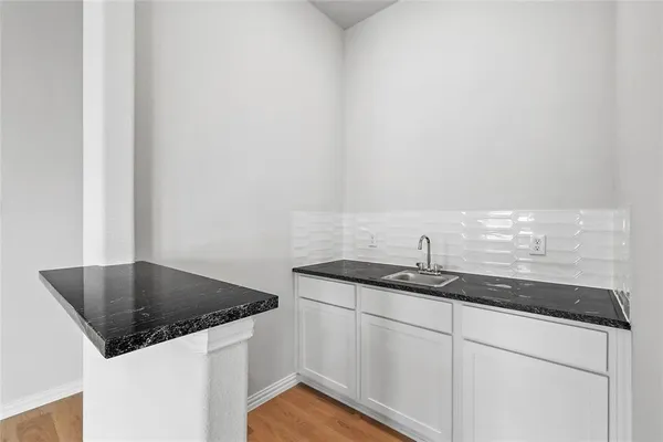 $399,890 | 530 Red Barn Drive, Van Alstyne, TX 75495