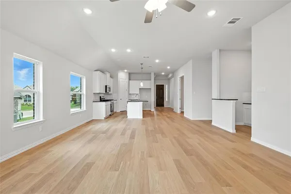 $399,890 | 530 Red Barn Drive, Van Alstyne, TX 75495