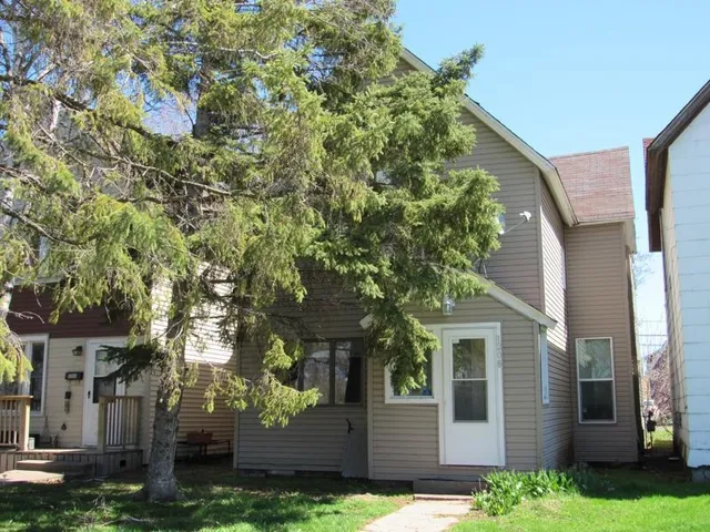 $229,900 | 1208 Grand Avenue, Superior, WI 54880