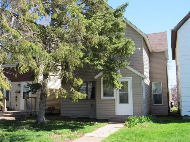 $229,900 | 1208 Grand Avenue, Superior, WI 54880
