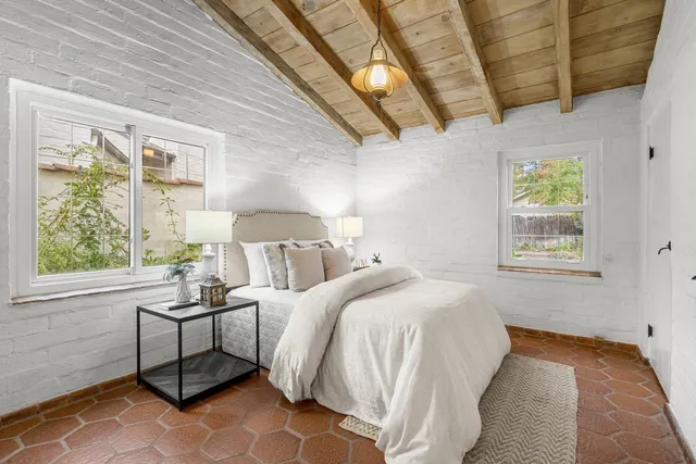 $8,750 | 3691 Laguna Avenue, Palo Alto, CA 94306