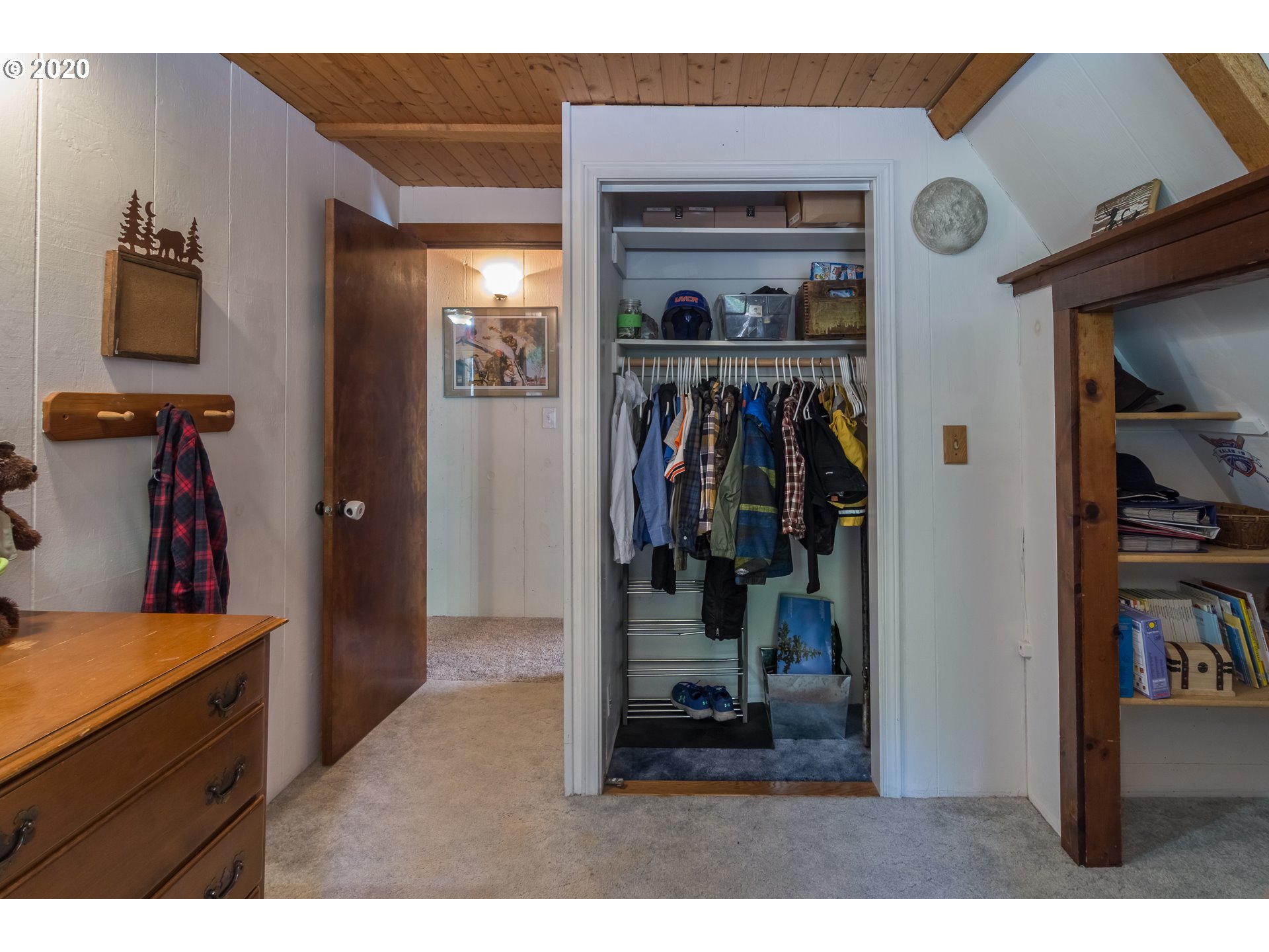 764 Upper Cleveland Rapids Road Roseburg, OR 97471 - Photo 19 of 31 Bedroom