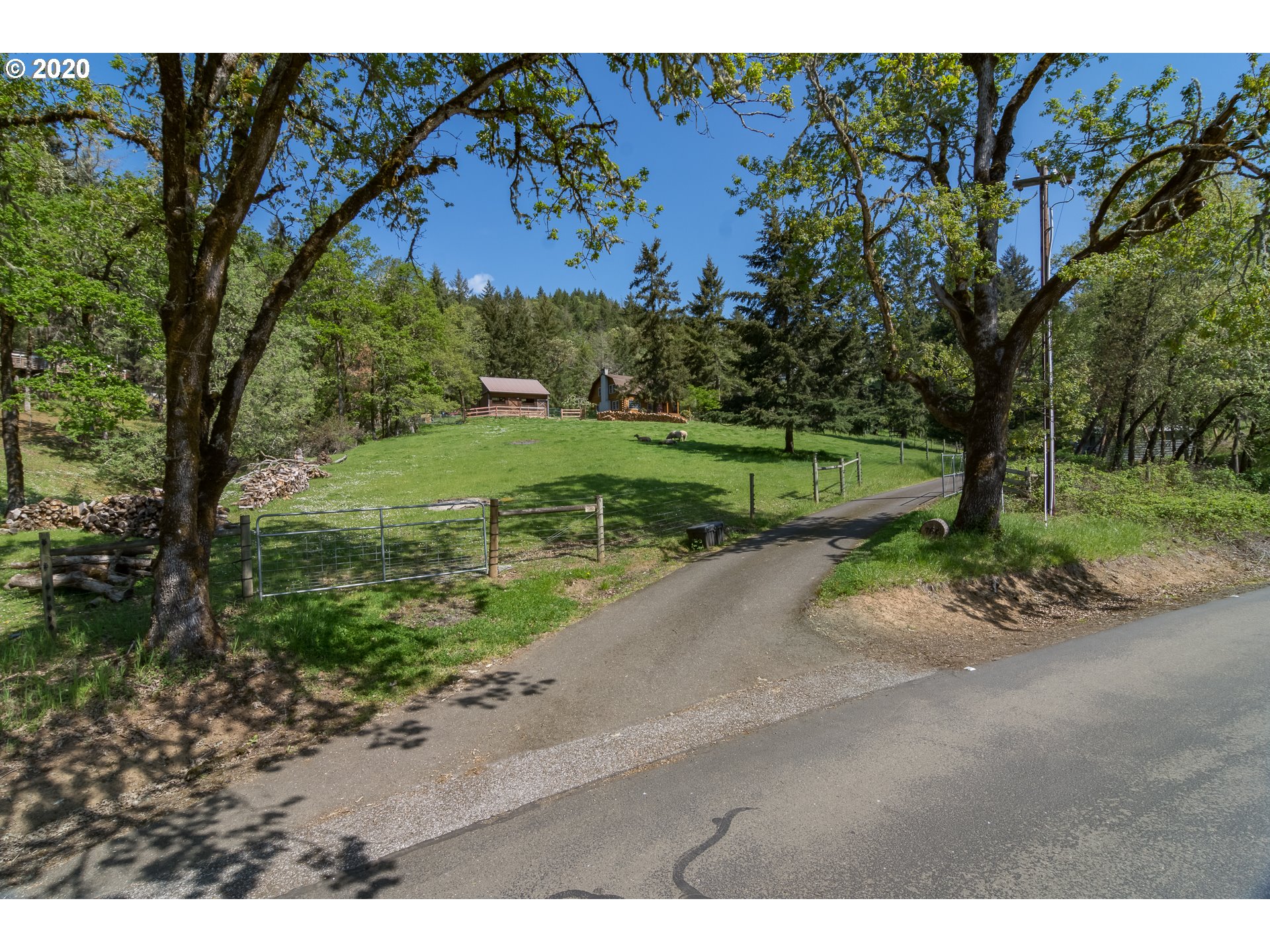 764 Upper Cleveland Rapids Road Roseburg, OR 97471 - Photo 24 of 31 Gallery Image 24