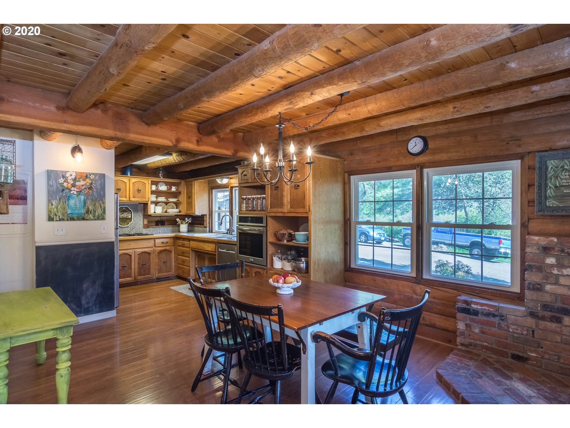 764 Upper Cleveland Rapids Road Roseburg, OR 97471 - Photo 4 of 31 Dining Room