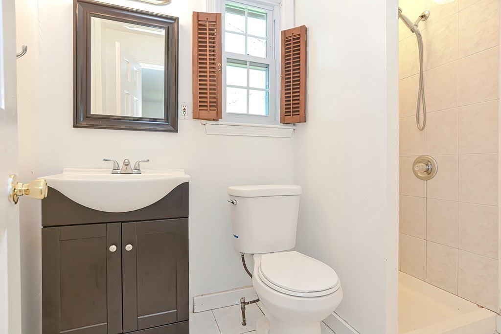 207 Boston Post Road Wayland, MA 01778 - Photo 13 of 38