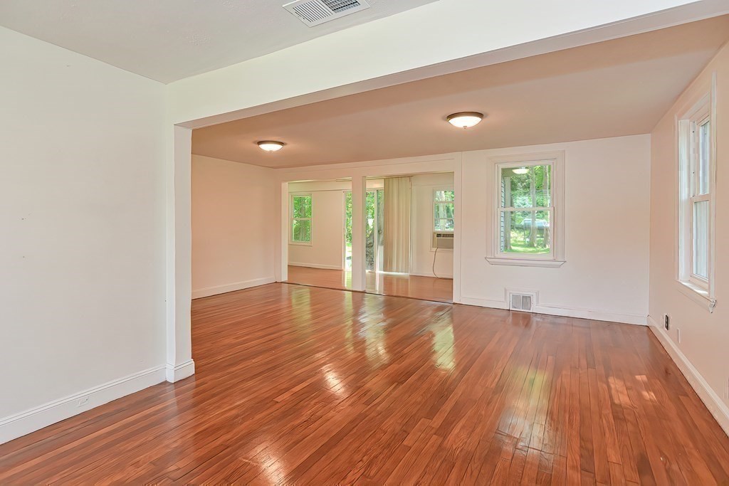 207 Boston Post Road Wayland, MA 01778 - Photo 35 of 38