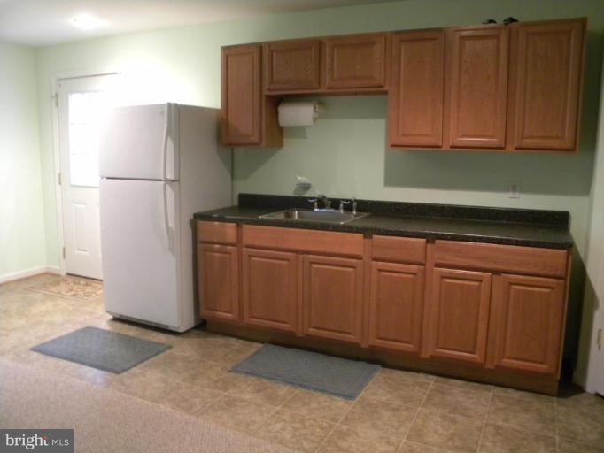 5951 Cherry Hill Road Huntingtown, MD 20639 - Photo 6 of 14 Kitchen