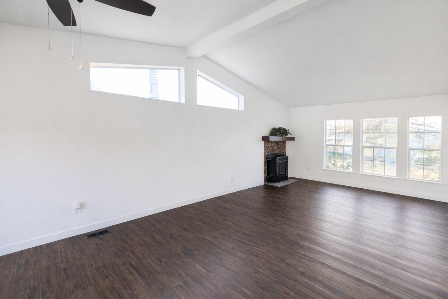 343 Deer Field Circle, Unit 18 Copperopolis, CA 95228 - Photo 7 of 26