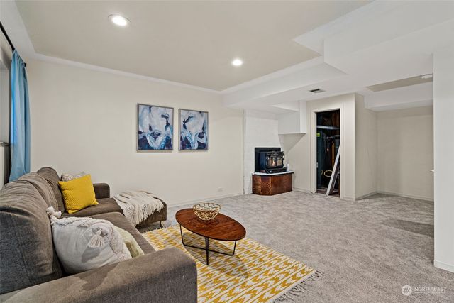 $662,500 | 10028 3rd Avenue Southwest, Seattle, WA 98146