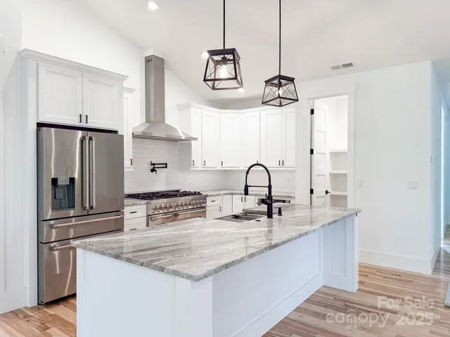 $950,000 | 47 Skylar Lane, Mills River, NC 28759