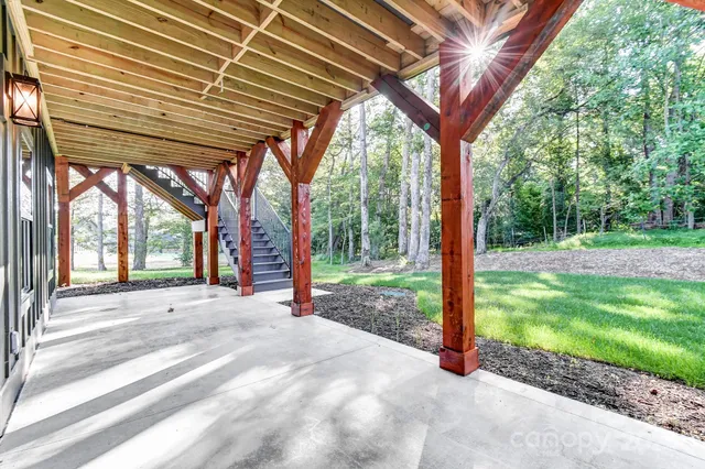 $950,000 | 47 Skylar Lane, Mills River, NC 28759