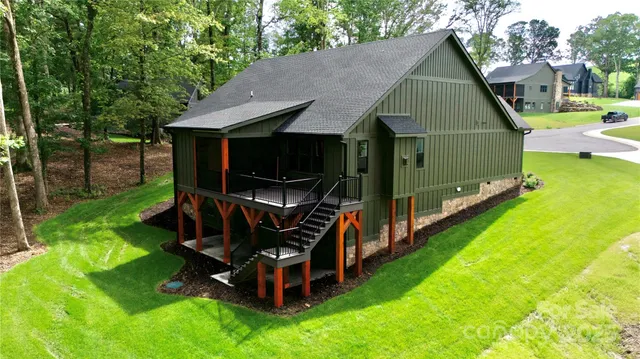 $950,000 | 47 Skylar Lane, Mills River, NC 28759