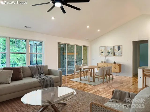 $950,000 | 47 Skylar Lane, Mills River, NC 28759