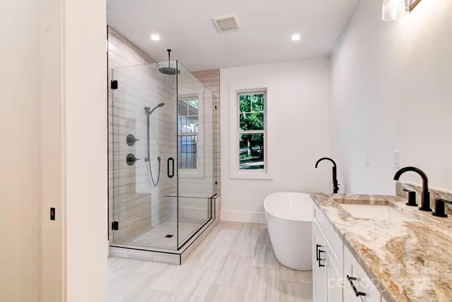 $950,000 | 47 Skylar Lane, Mills River, NC 28759