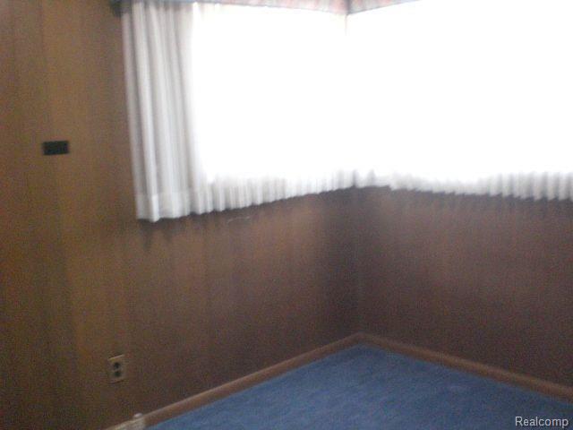 16865 East Eight Mile Road Eastpointe, MI 48021 - Photo 8 of 13 8 mile 8