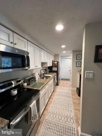 $289,900 | 624 Southern Hills Drive, Unit B2A, Arnold, MD 21012