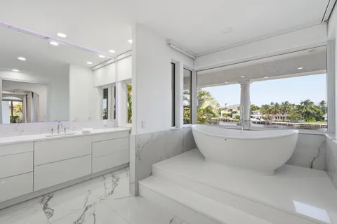$5,995,000 | 5600 Coastal Drive, Boca Raton, FL 33487