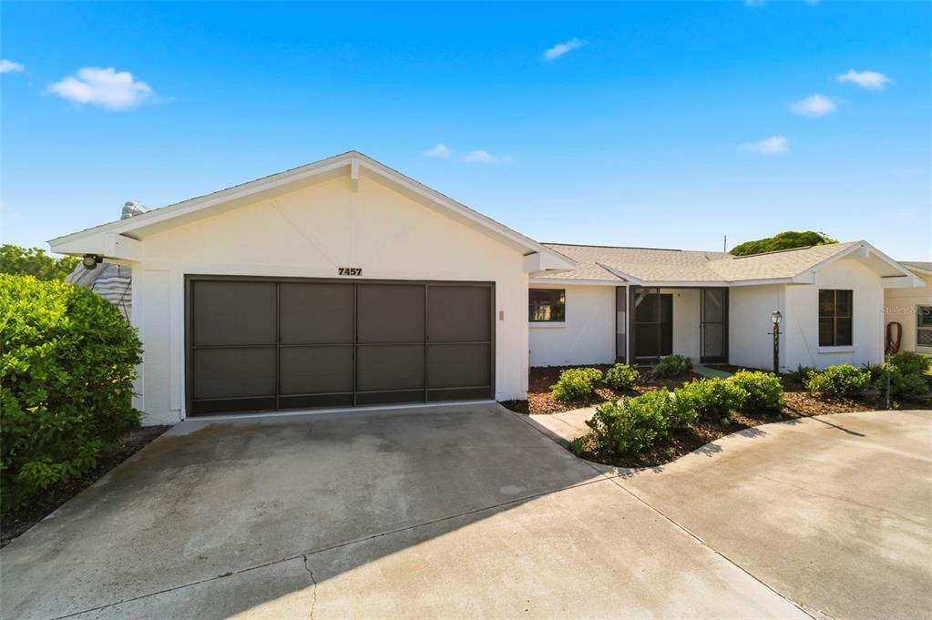 7457 Galloway Road Weeki Wachee, FL 34613 - Photo 2 of 54