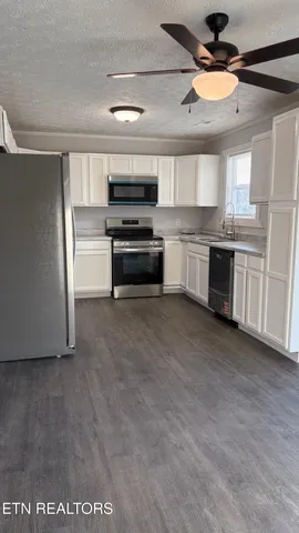 $259,900 | 503 Fairfield Drive, Newport, TN 37821