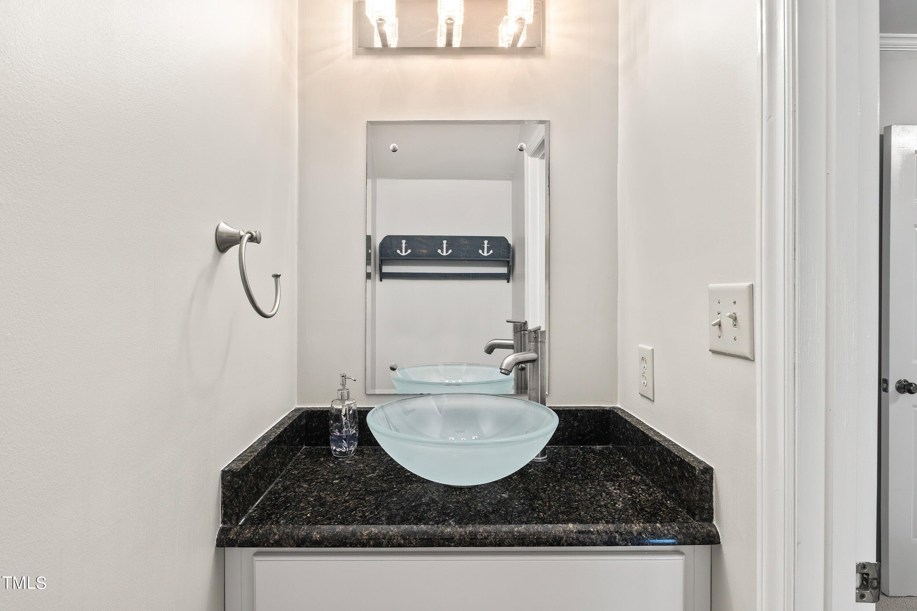 5425 Pine Top Circle Raleigh, NC 27612 - Photo 14 of 30 17-5425 Pine Top (17)