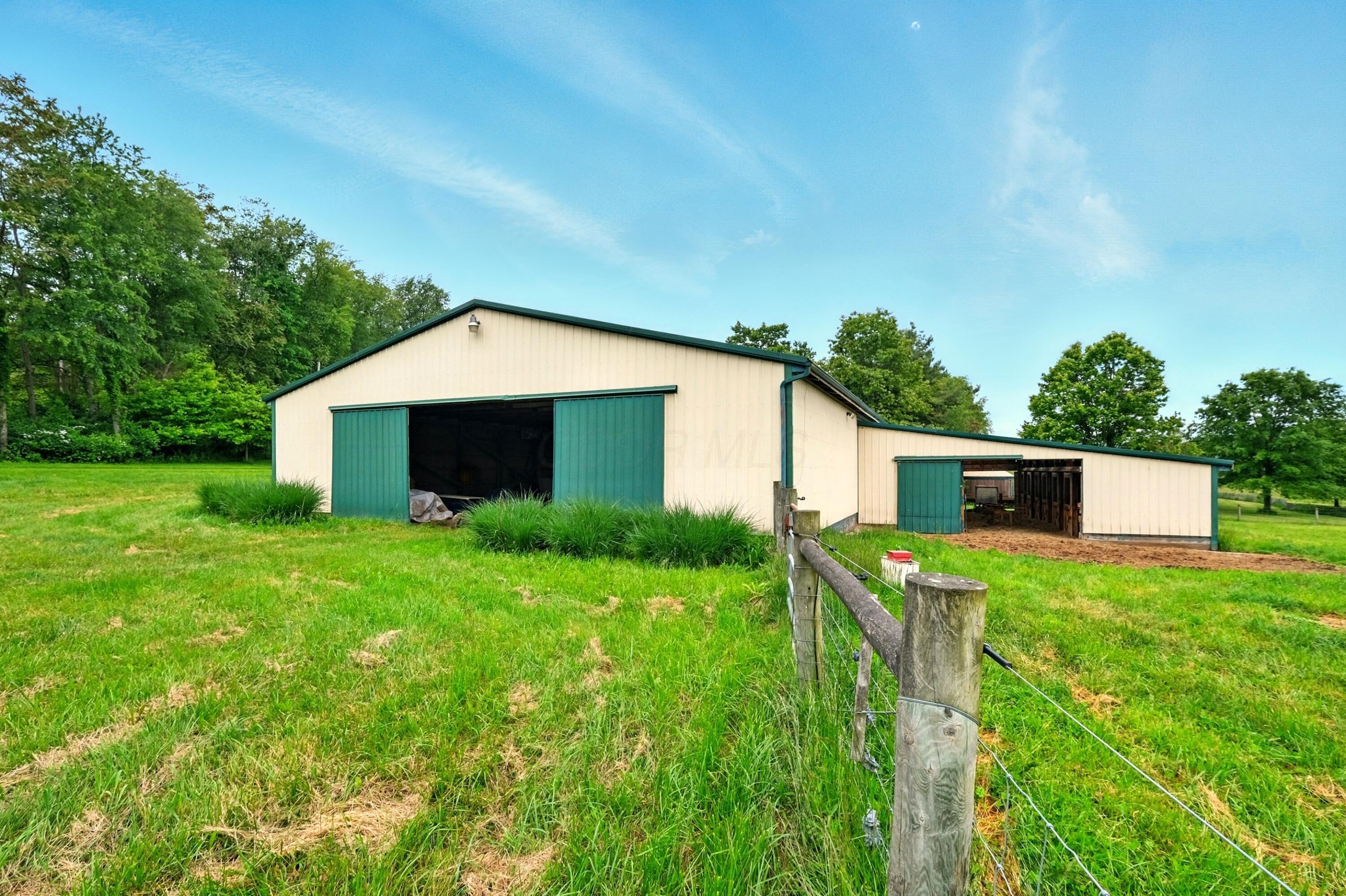 7955 Horn Road Gambier, OH 43022 - Photo 7 of 90 Photo_063