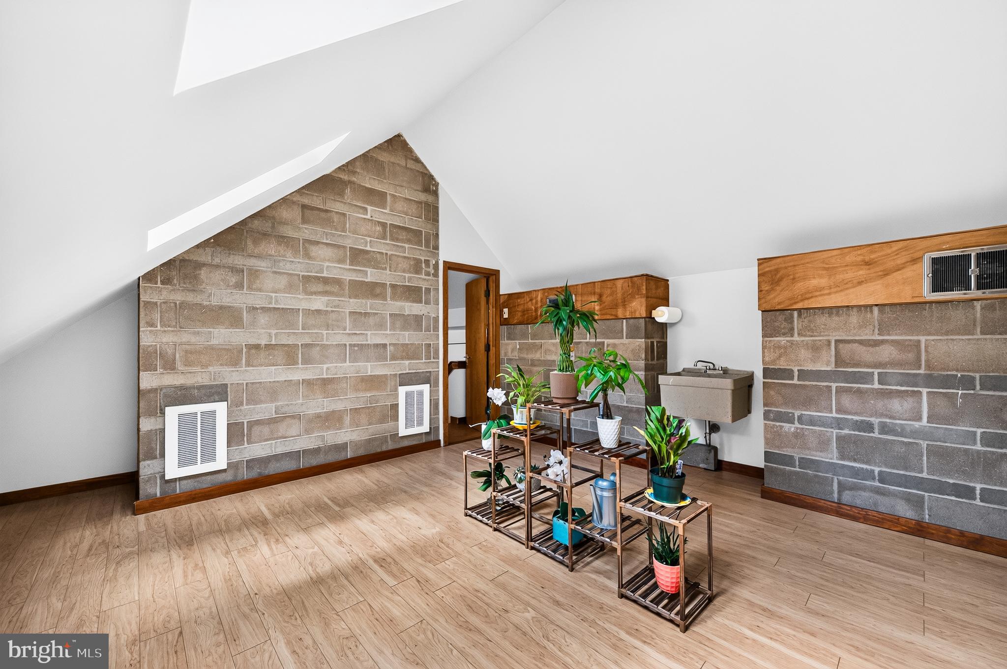 10817 Cross School Road Reston, VA 20191 - Photo 70 of 89 Originally as Greenroom